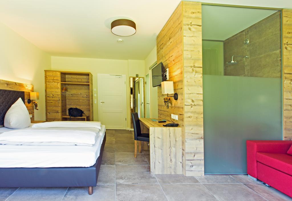 Landhotel Weihermuehle Thaleischweiler-Froschen Phòng bức ảnh